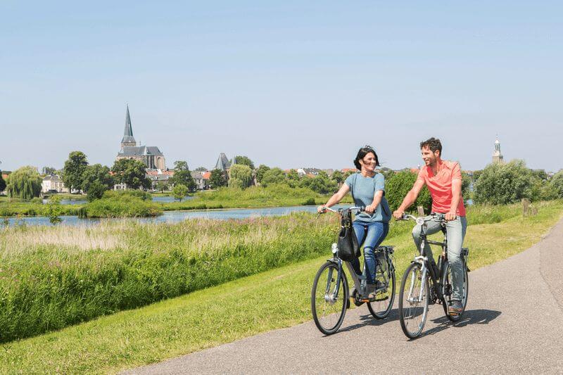 Fietsers bij Kampen